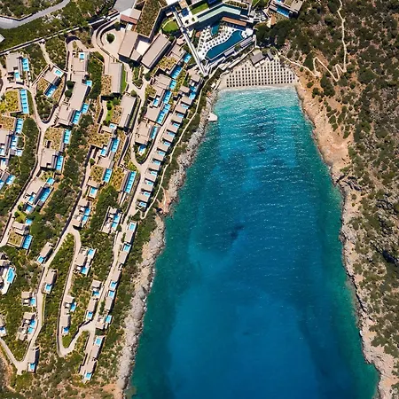 Üdülőközpont Daios Cove